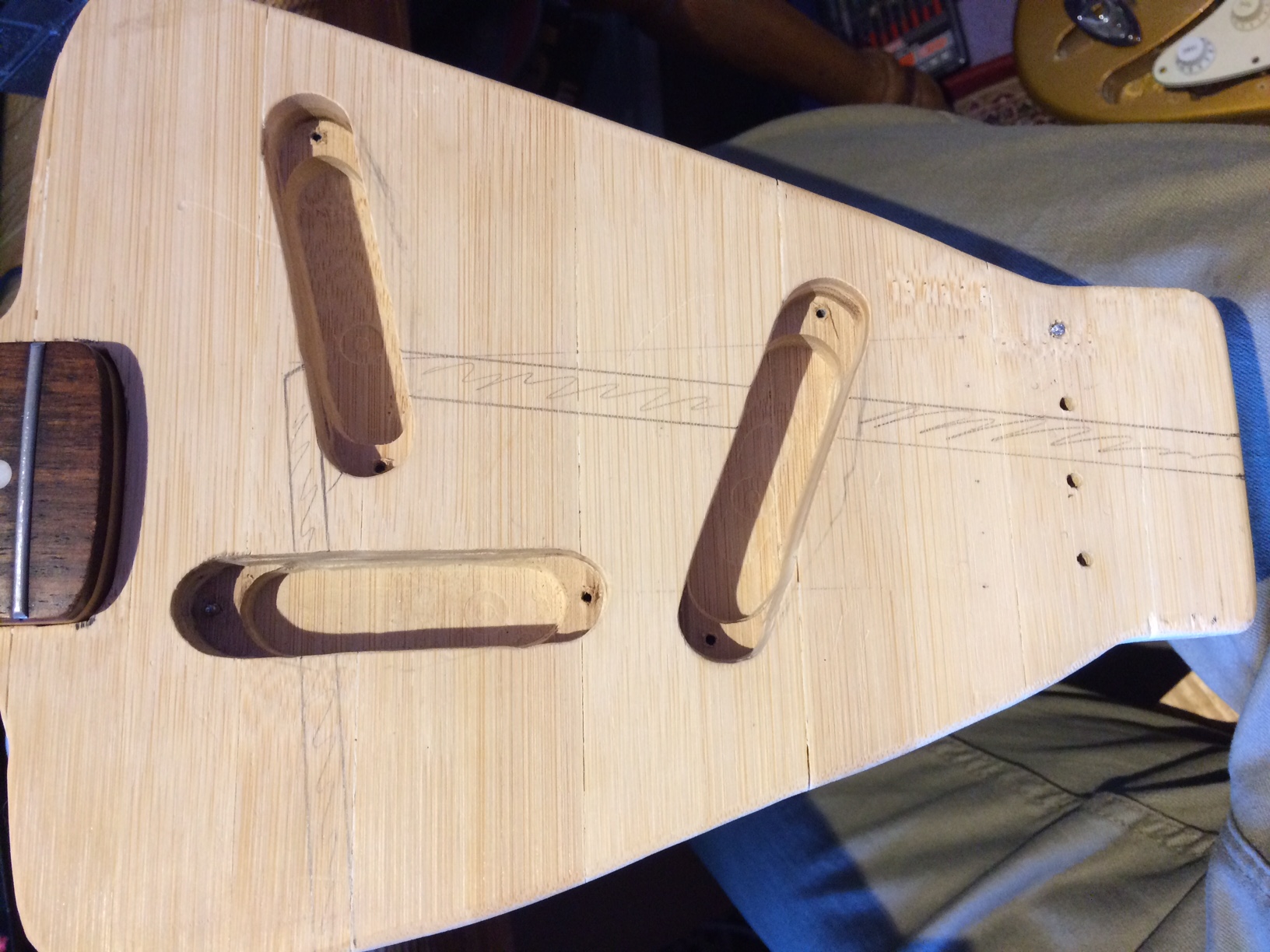 Wire paths for the guitar